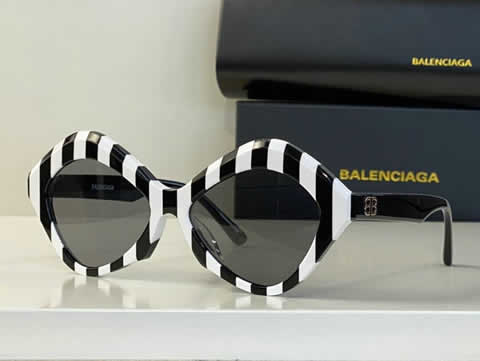 Replica Balenciaga Fashion Pilot Men Polarized Sunglasses Oversized Aviation Male Sun Glasses Classic Driving Shades UV400 96