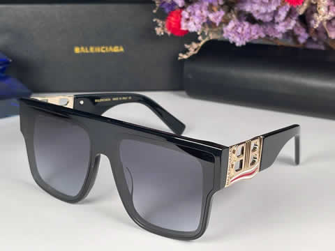 Replica Balenciaga Fashion Pilot Men Polarized Sunglasses Oversized Aviation Male Sun Glasses Classic Driving Shades UV400 17