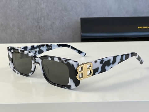 Replica Balenciaga Fashion Pilot Men Polarized Sunglasses Oversized Aviation Male Sun Glasses Classic Driving Shades UV400 04