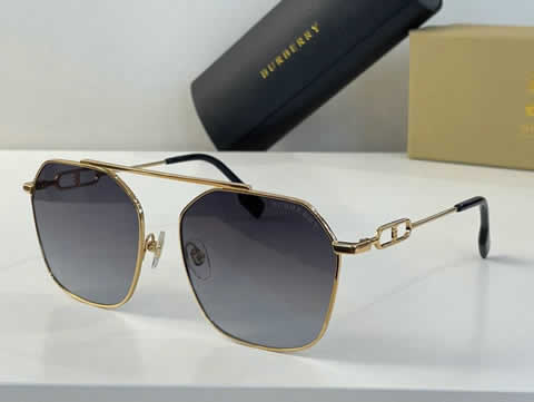 Replica Burberry Classic Aviator Sunglasses for Men Women Driving Sun glasses Polarized Lens 100% UV Blocking 135