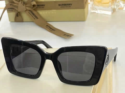 Replica Burberry Classic Aviator Sunglasses for Men Women Driving Sun glasses Polarized Lens 100% UV Blocking 76