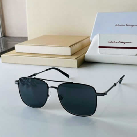 Replica Ferragamo Outdoor Fashion Sunglasses UV Protection Polarized Glasses Men Protection Eyewear 117