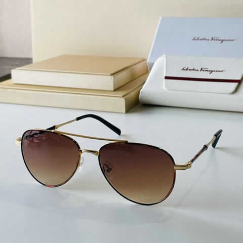 Replica Ferragamo Outdoor Fashion Sunglasses UV Protection Polarized Glasses Men Protection Eyewear 115