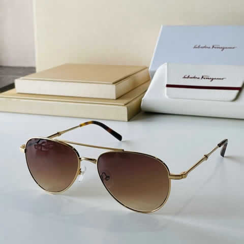 Replica Ferragamo Outdoor Fashion Sunglasses UV Protection Polarized Glasses Men Protection Eyewear 114