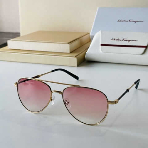 Replica Ferragamo Outdoor Fashion Sunglasses UV Protection Polarized Glasses Men Protection Eyewear 111