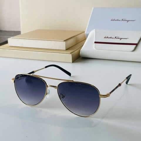 Replica Ferragamo Outdoor Fashion Sunglasses UV Protection Polarized Glasses Men Protection Eyewear 109