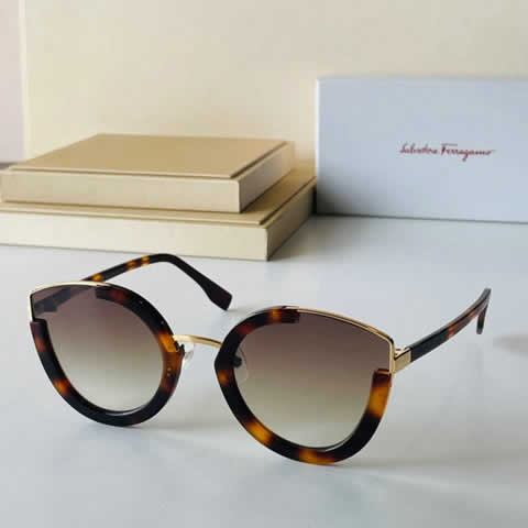 Replica Ferragamo Outdoor Fashion Sunglasses UV Protection Polarized Glasses Men Protection Eyewear 50