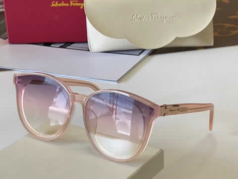 Replica Ferragamo Outdoor Fashion Sunglasses UV Protection Polarized Glasses Men Protection Eyewear 17