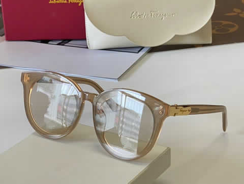 Replica Ferragamo Outdoor Fashion Sunglasses UV Protection Polarized Glasses Men Protection Eyewear 15