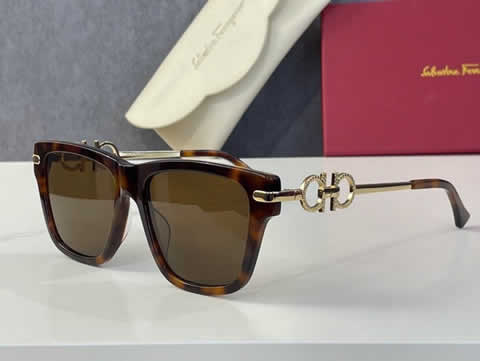 Replica Ferragamo Outdoor Fashion Sunglasses UV Protection Polarized Glasses Men Protection Eyewear 04