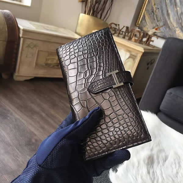 Hermes Bearn Wallet Matte Alligator Crocodile Gold Hardware Handstitched, Chocolat CK47 RS10517