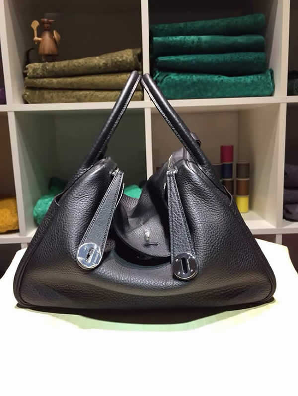 Hermes Lindy 30cm Togo Palladium Hardware Hand Stitched, Noir 89 RS01880