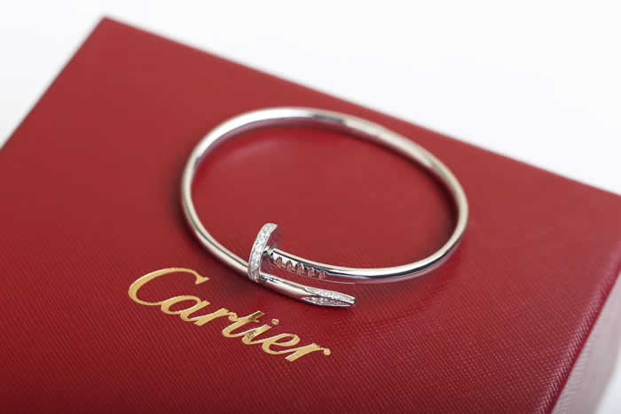 Wholesale Fake Discount Classic Nail Cartier Bracelet With Diamonds