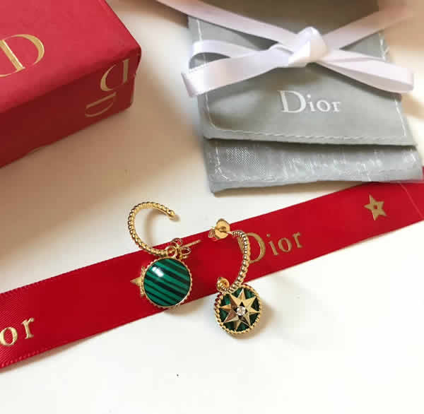 Wholesale Hot Sale Dior Simple Earrings For Women Party Jewelry