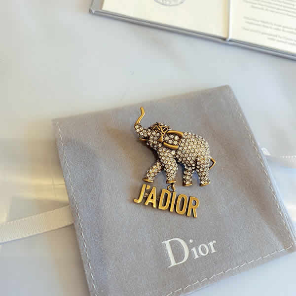 Dior Swarovski Pearl Stud Earrings With High Quality