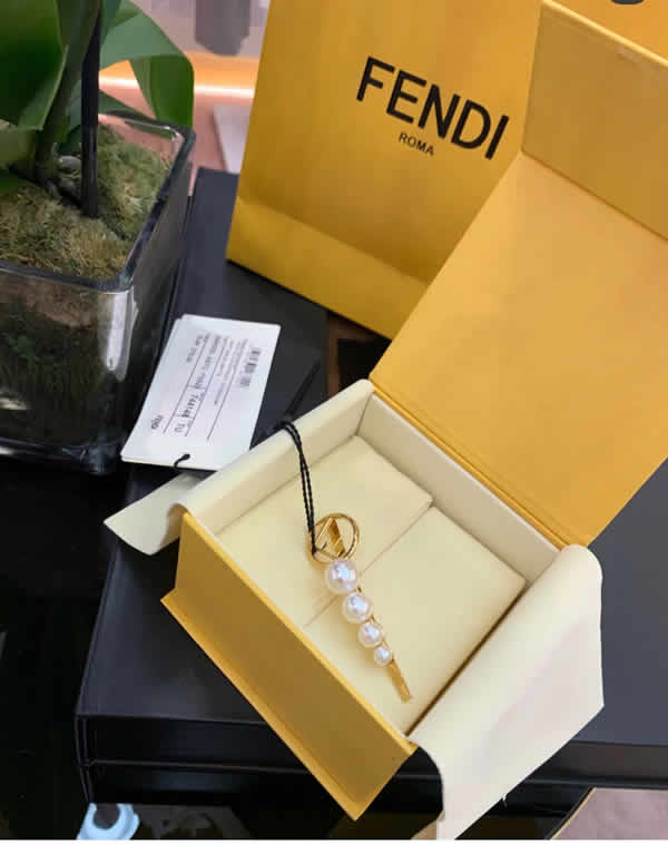 Fendi Hot Sale New Pearl Letter Hairpin Luxury Jewelry