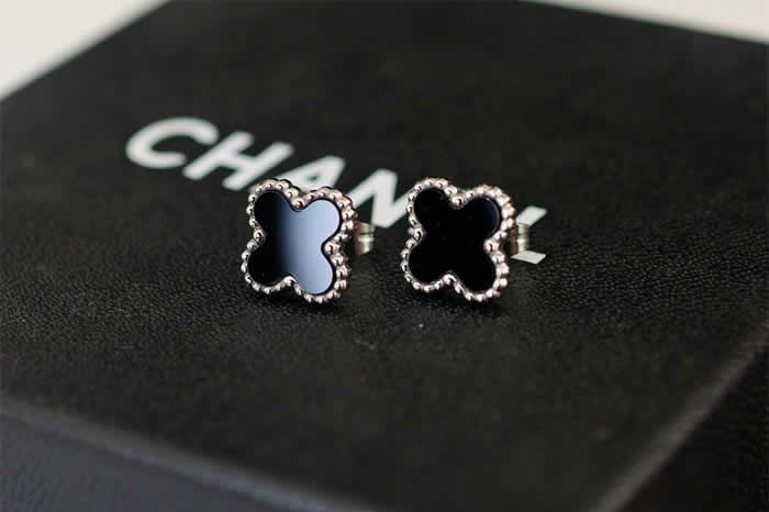 Fashion New Earrings For Women Replica Van Cleef & Arpels Earrings 129