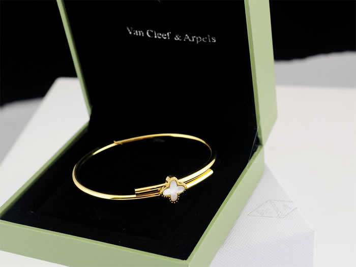 Fashion Brand Female Jewelry Fake Van Cleef & Arpels Bracelets 87