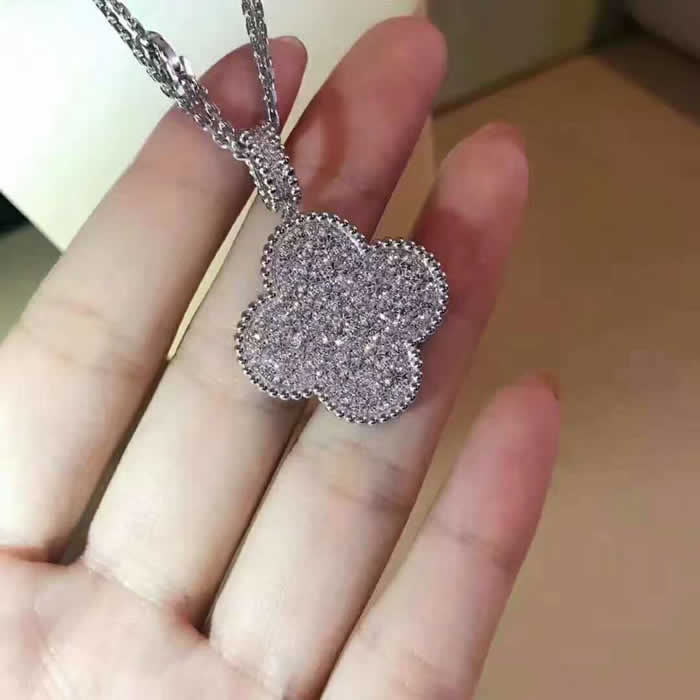High Quality Jewelry Gifts Fake Van Cleef & Arpels Necklaces 118