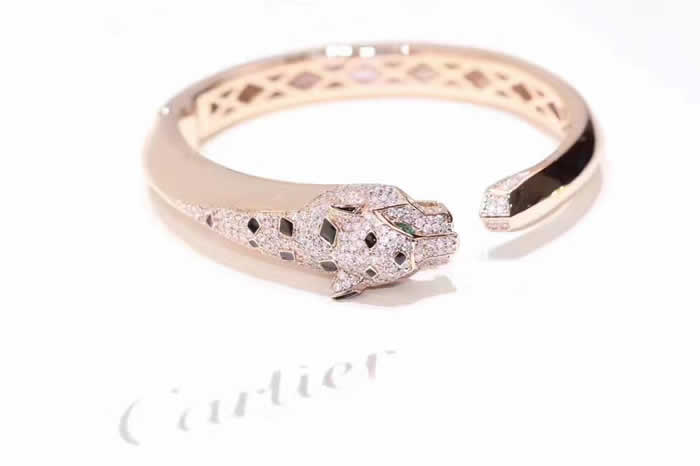 Fashion Female Bracelet Jewelry Gift Fake Cartier Quality Bracelets 06