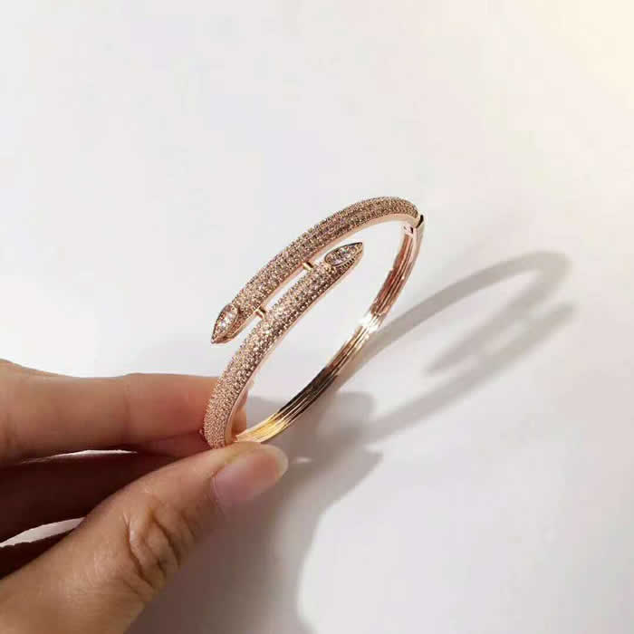 Fashion Female Bracelet Jewelry Gift Fake Cartier Quality Bracelets 08