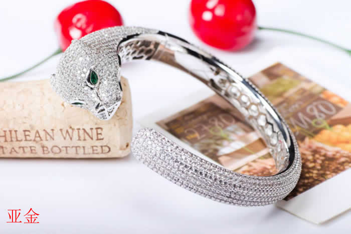 Bracelet For Women Girls Luxury Fake Cartier Ladies Bracelets 09