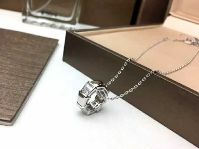 Personalized Customized Necklace For Women Gift Fake Bvlgari Fashion Lady Necklaces 03
