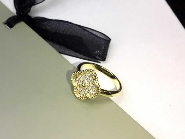 High Quality Women Men New Wedding Ring Fake Van Cleef & Arpels Rings 05