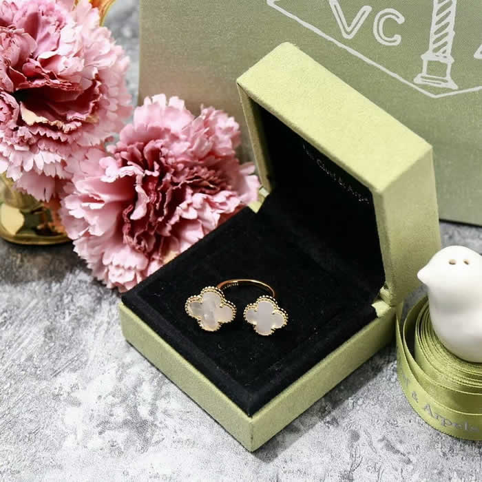 High Quality Women Men New Wedding Ring Fake Van Cleef & Arpels Rings 10