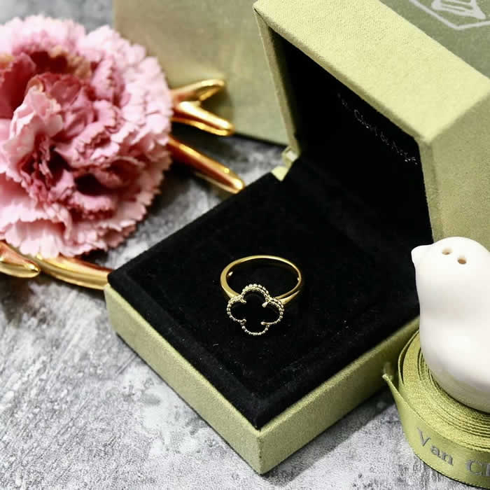 High Quality Women Men New Wedding Ring Fake Van Cleef & Arpels Rings 19