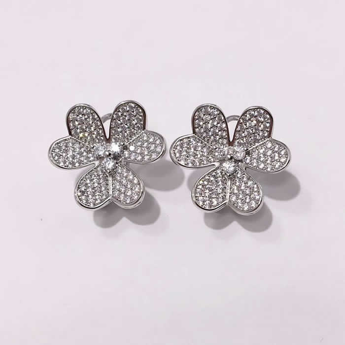 Fashion New Earrings For Women Replica Van Cleef & Arpels Earrings 101