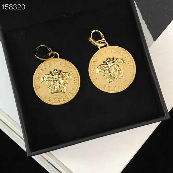 Hot Sale Fake Versace New Head Gold Retro Earrings