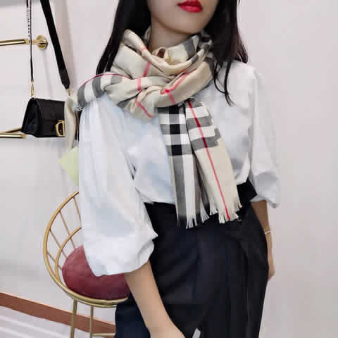 Fashion Casual Scarfs Replica Cheap Burberry Scarves High Quality 32