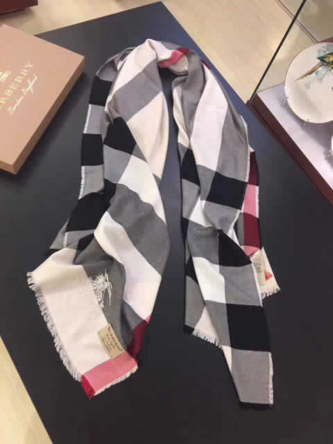 Fashion Casual Scarfs Replica Cheap Burberry Scarves High Quality 124