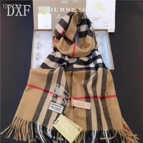 Fashion Casual Scarfs Replica Cheap Burberry Scarves High Quality 149