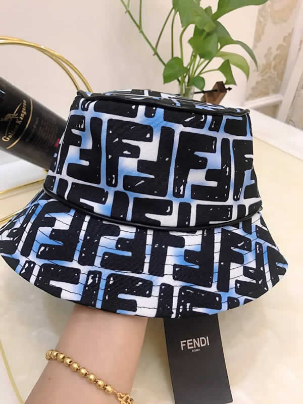 Fendi Summer New Women Sun Hat Men Sunscreen Hats Unisex Pure Color Bucket Hats Fisherman Cap Outdoor Climbing Caps Visor Wholesale