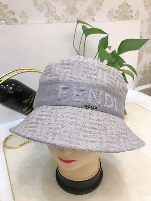 Fendi Cap Visor Rainbow Color Bucket Hat Men Women Cotton Flat Sun Hat Sun Fisherman Hat